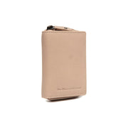 Floren Full-Grain Portafoglio in Pelle da Donna in Classic 100% Full-Grain Leather - Full Exterior Front Profile View | Acquista online