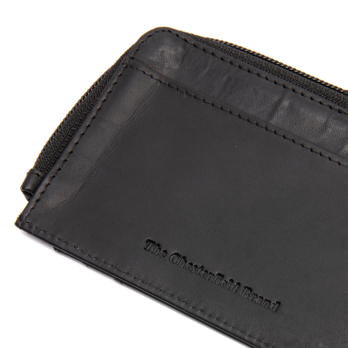 Solid Antique Brass Hardware &amp; Heavy-Duty Dual Zipper Detail on Livenza Full-Grain Portafoglio in Pelle da Donna