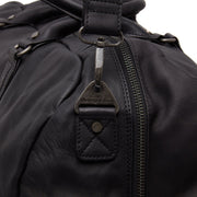 Vista interna Showing Dedicated Padded Laptop Sleeve &amp; Multi-Compartment Organization