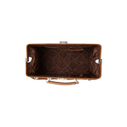Solid Antique Brass Hardware &amp; Heavy-Duty Dual Zipper Detail on Texel Full-Grain Leather Weekender Bag da Donna