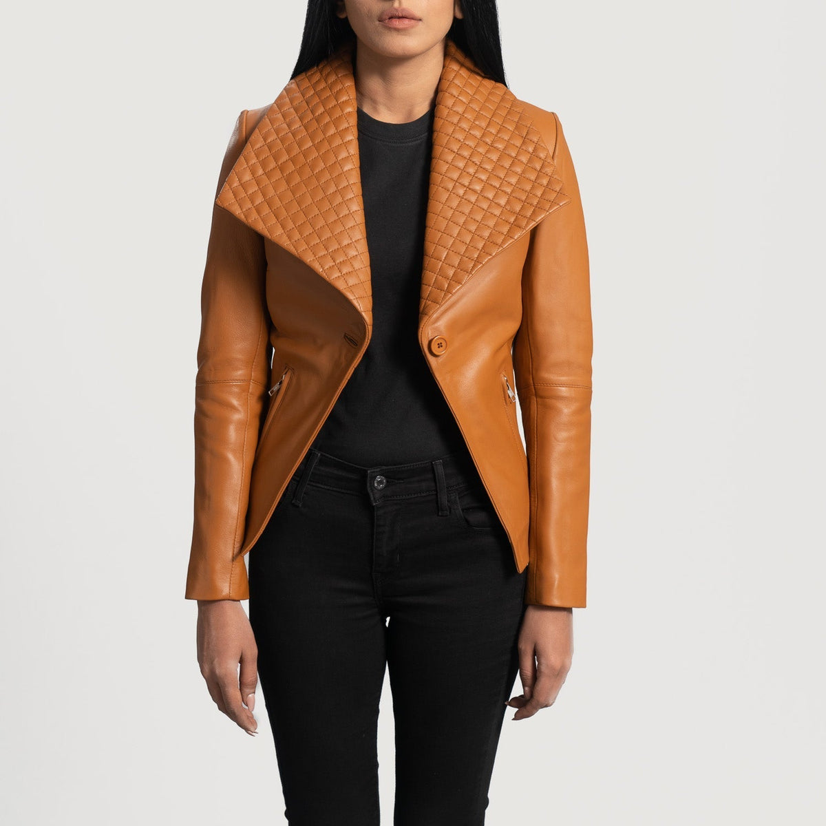 Women's Lee Cuoio Marrone Blazer in Pelle in Pelle da Donna - Lateral Side Profile View Showing Sleeve Cut &amp; Athletic Taper Fit