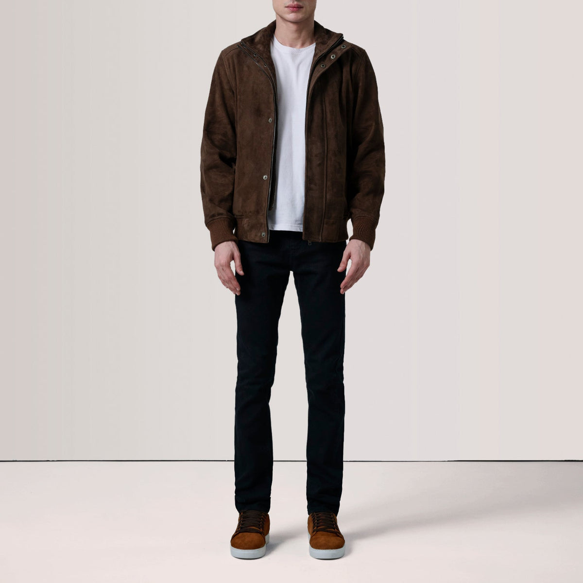 Styled Fit Perspective of Lester Marrone Suede Bomber in Pelle da Uomo For Men on Model - Natural Daylight Drape