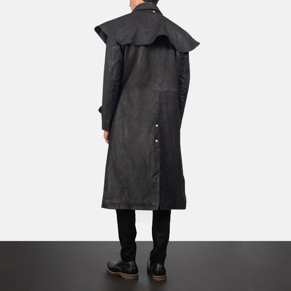 
Maverick Nero Leather Duster da Uomo - Vista laterale che mostra il taglio ergonomico delle maniche