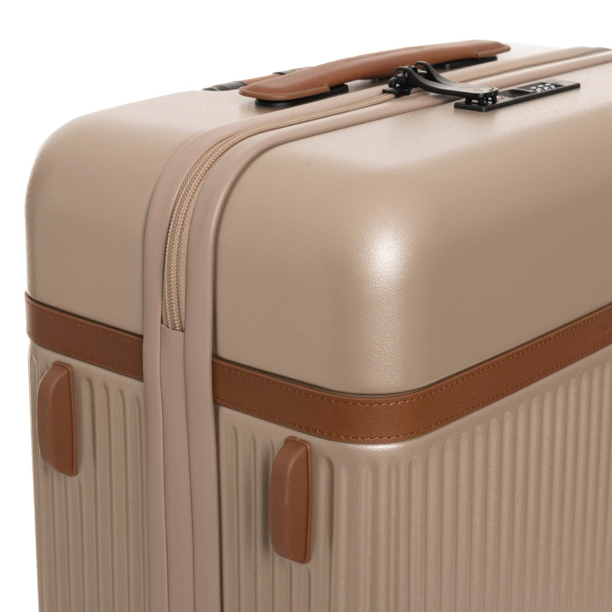 Tailored Rib Cuffs &amp; Hem Craftsmanship Construction Detail on Medium Suitcase Zuna da Donna
