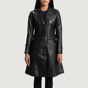 Dettaglio ravvicinato of Notch &amp; Button Hardware on Women's Moonlight Nero Trench in Pelle da Donna