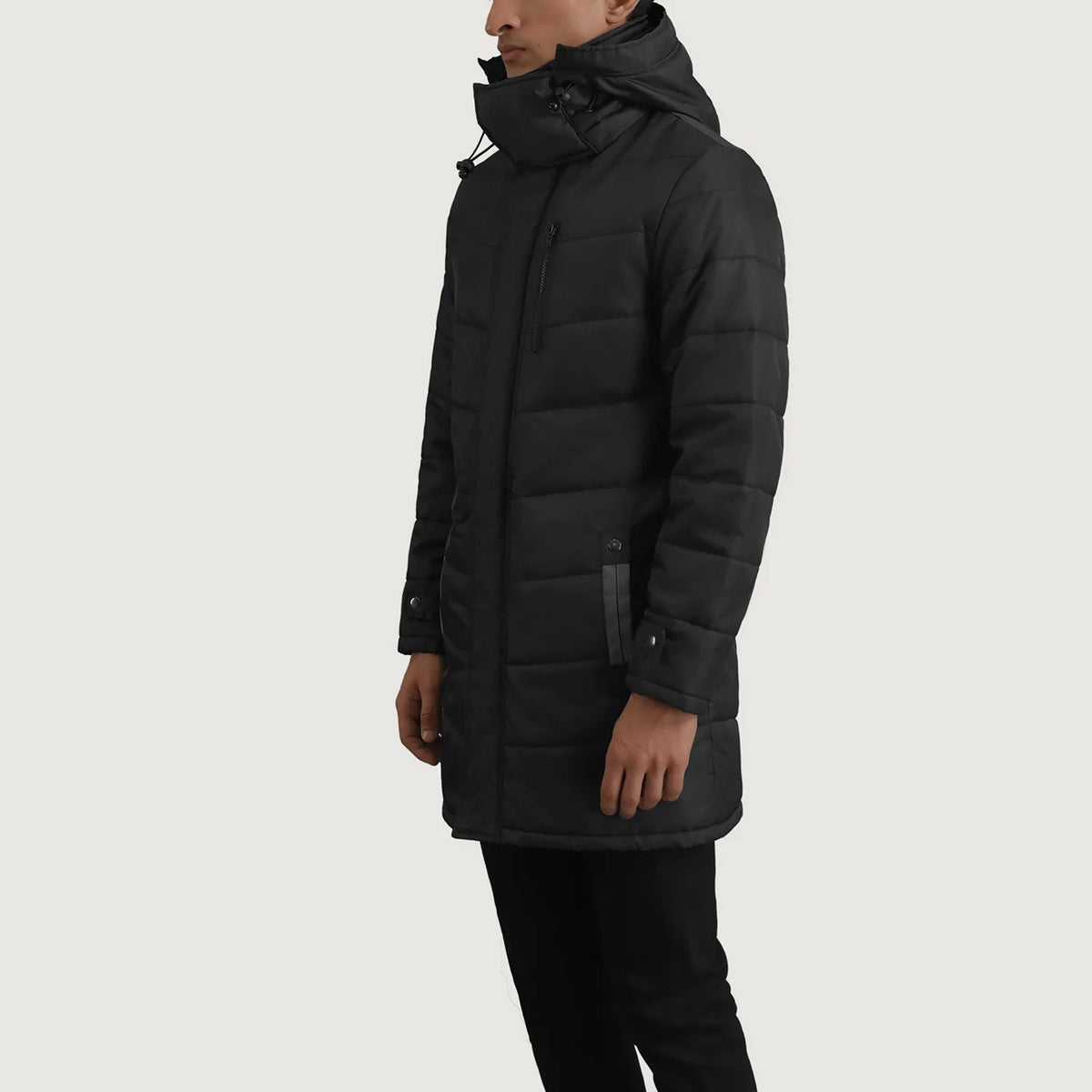 
Black Full-Grain Leather Hooded Jacket - Vista posteriore con spalle definite e orlo pulito