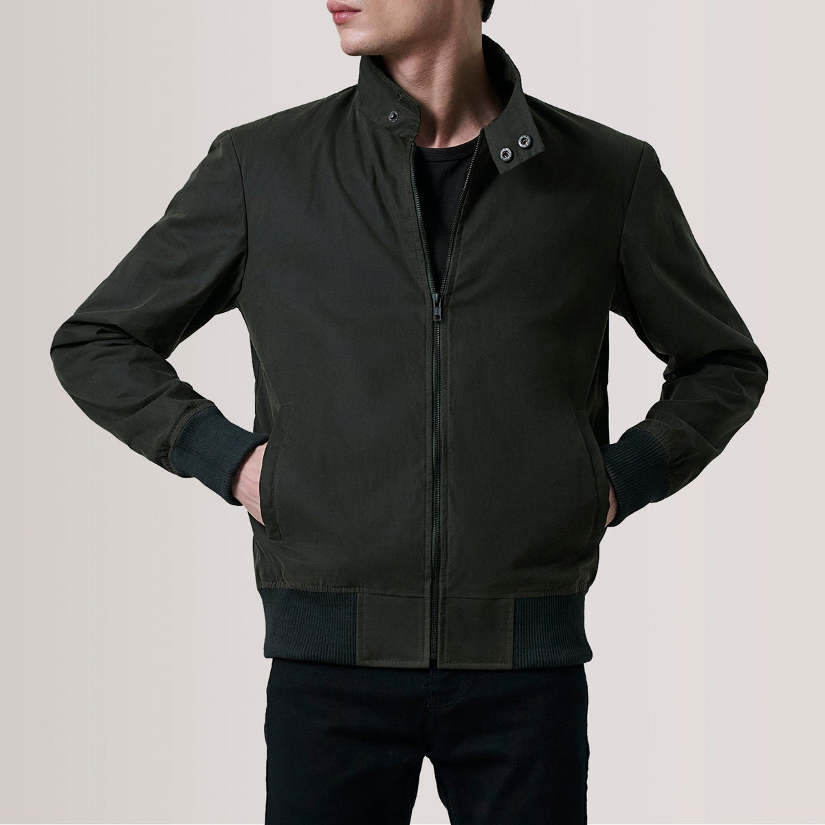 Authentic Waxed Cotton Canvas Grain Texture &amp; Heavy-Duty Seam Stitching Detail