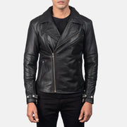 Dettaglio ravvicinato of Notch &amp; Zipper Hardware on Men's Raiden Black Leather Biker Jacket