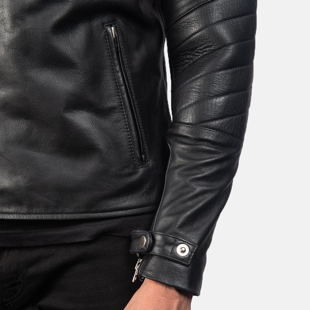 Vista interna Showing Quilted viscose lining &amp; Dual Inside Utility Storage Pockets