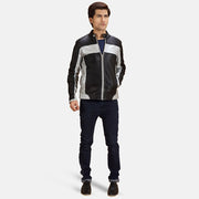 Dettaglio ravvicinato of Band with snap button &amp; Zipper Hardware on Randolf Silver Nero Giacca Biker in Pelle da Uomo