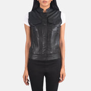 
Rayne Moto Nero Gilet in Pelle da Donna in Black Sheepskin Leather - Vista frontale e silhouette sartoriale | Acquista online