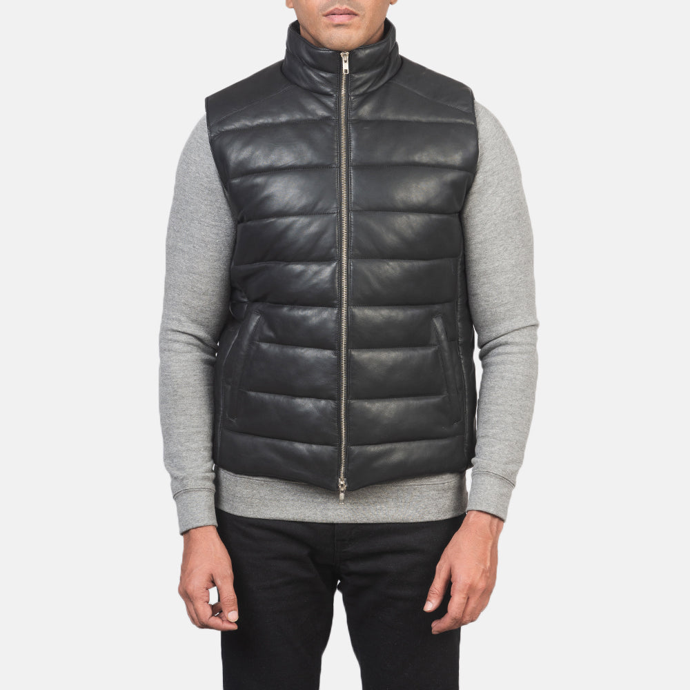 Dettaglio ravvicinato of Classic Collar &amp; Zipper with Dual Puller Hardware on Men's Reeves Nero Leather Puffer Vest da Uomo