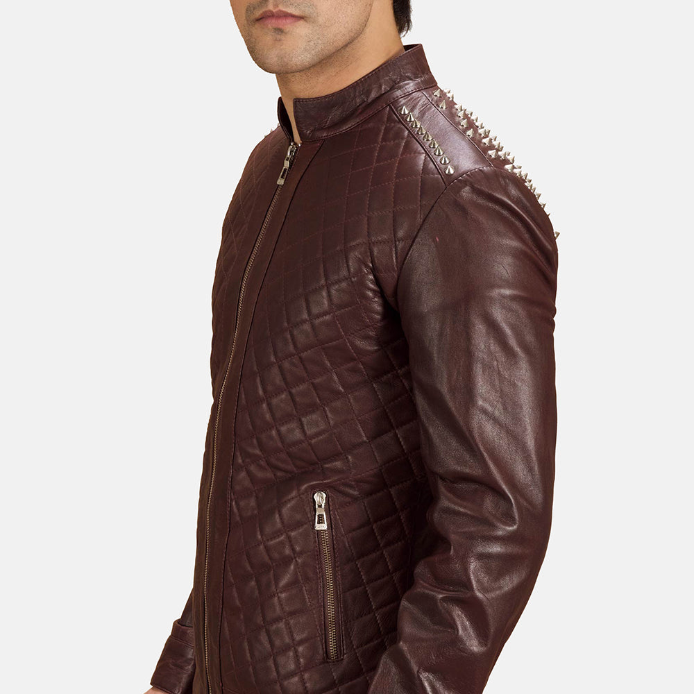 Dettaglio ravvicinato of Band &amp; Zipper Hardware on Rumano Jae Bordeaux Giacca Biker in Pelle da Uomo