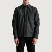
Scout Tumbled Nero Leather Shirt da Uomo - Vista laterale che mostra il taglio ergonomico delle maniche