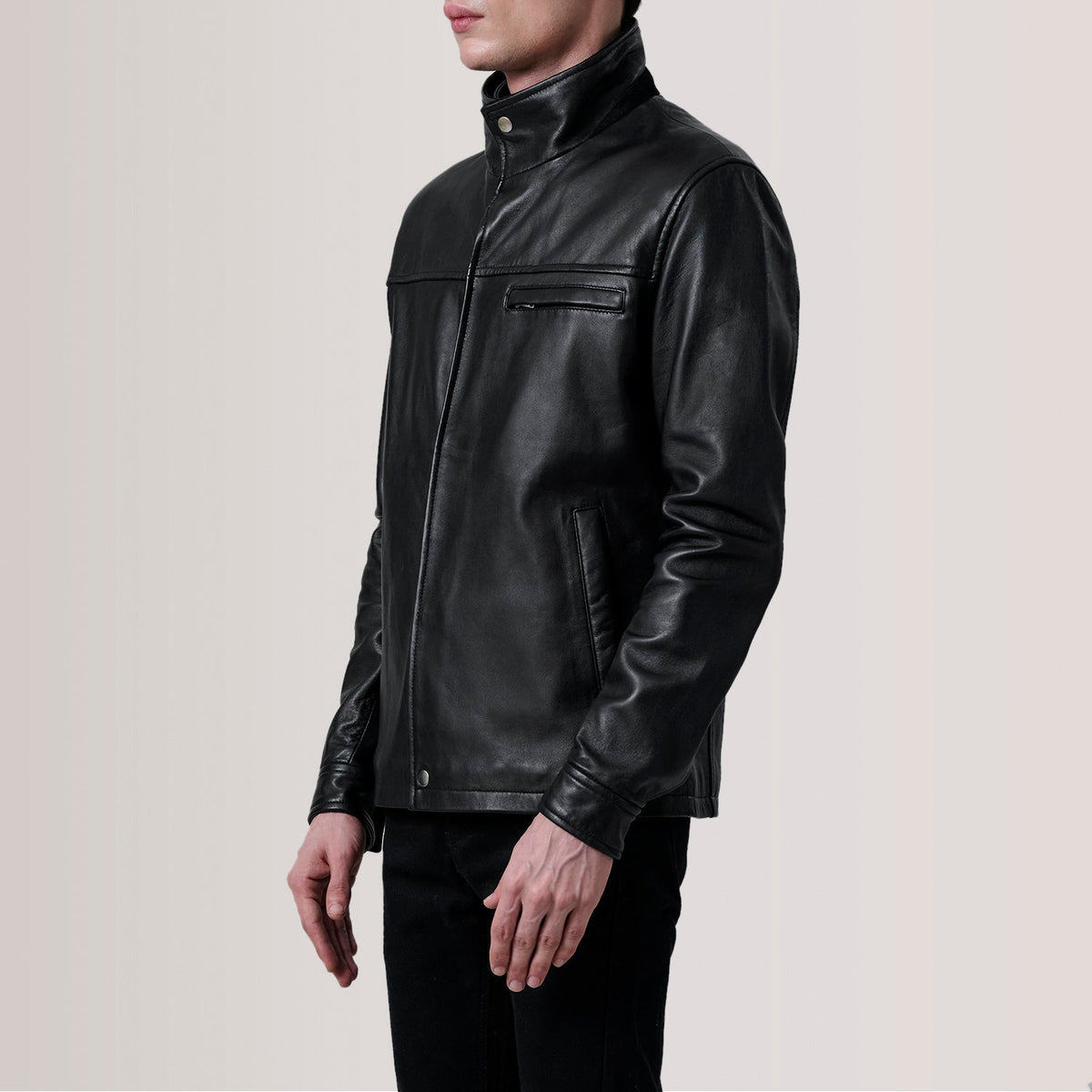 Sean Nero Leather Classic Giacca in Pelle da Uomo For Men - Lateral Side Profile View Showing Sleeve Cut &amp; Athletic Taper Fit