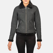 Dettaglio ravvicinato of Buckled Collar &amp; Zipper Hardware on Women's Sherilyn B-3 Distressed Black Leather Bomber Jacket