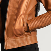 Vista interna Showing Quilted viscose lining &amp; Dual Inside Utility Storage Pockets