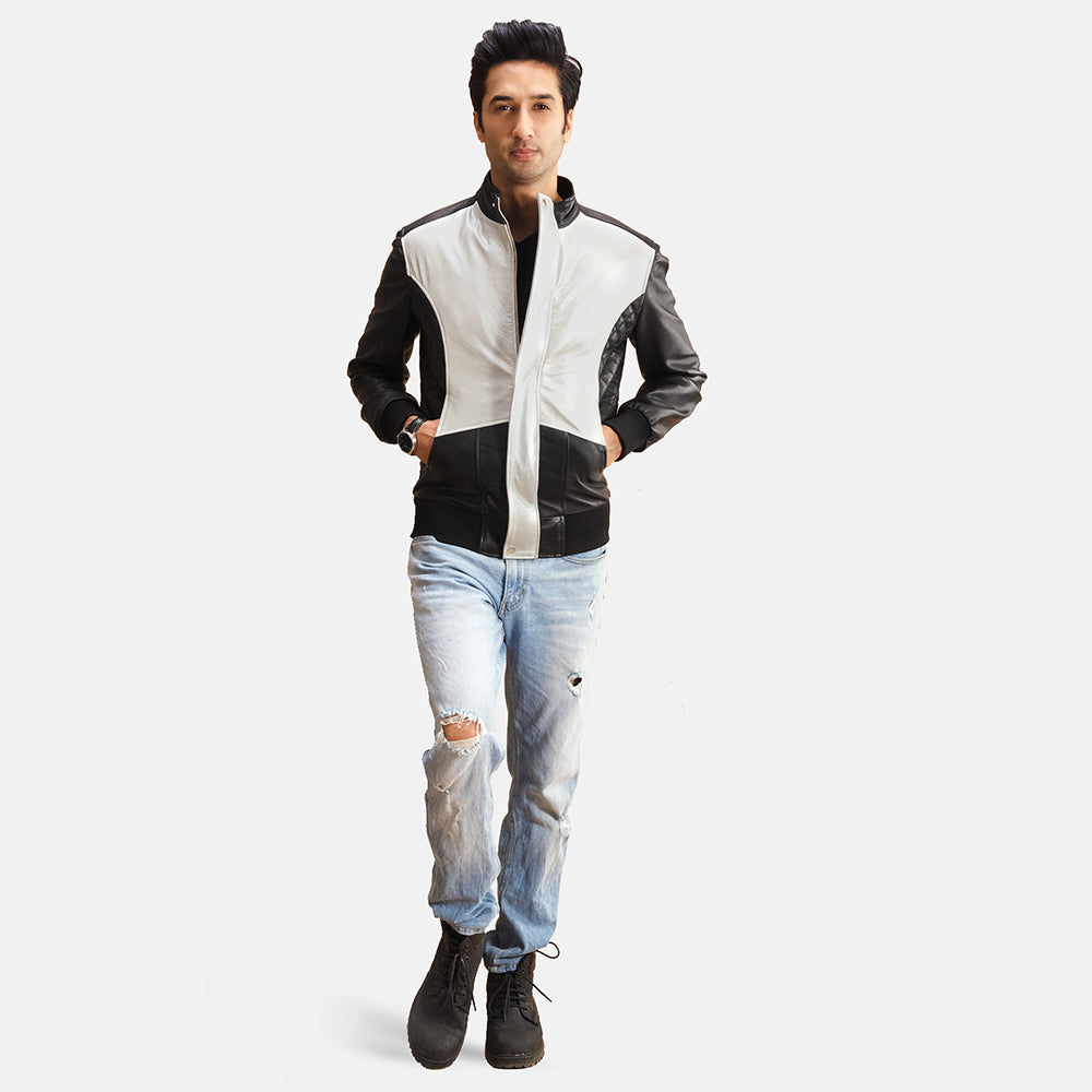 
Dettaglio ravvicinato of Band with snap button & Zipper with button flap Hardware on Spade Silver Nero Bomber in Pelle da Uomo