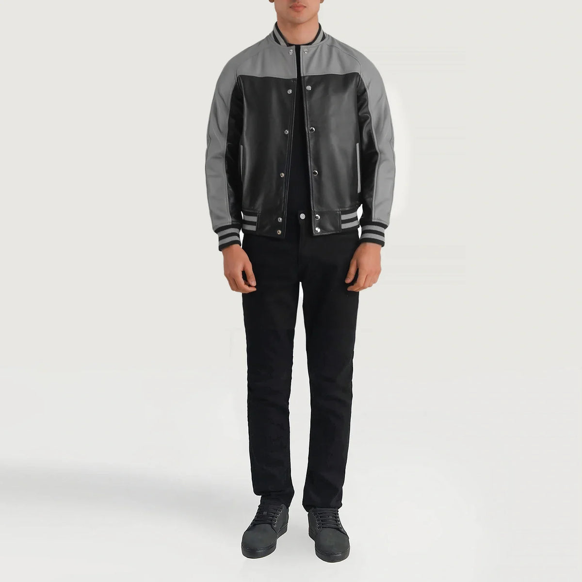 
Terrance Black & Red Leather Varsity Jacket - Vista laterale che mostra il taglio ergonomico delle maniche
