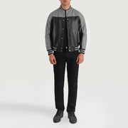 
Terrance Black & Red Leather Varsity Jacket - Vista laterale che mostra il taglio ergonomico delle maniche