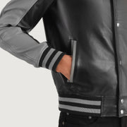 
Vista interna Showing Quilted Polyester Lining & Due tasche interne funzionali