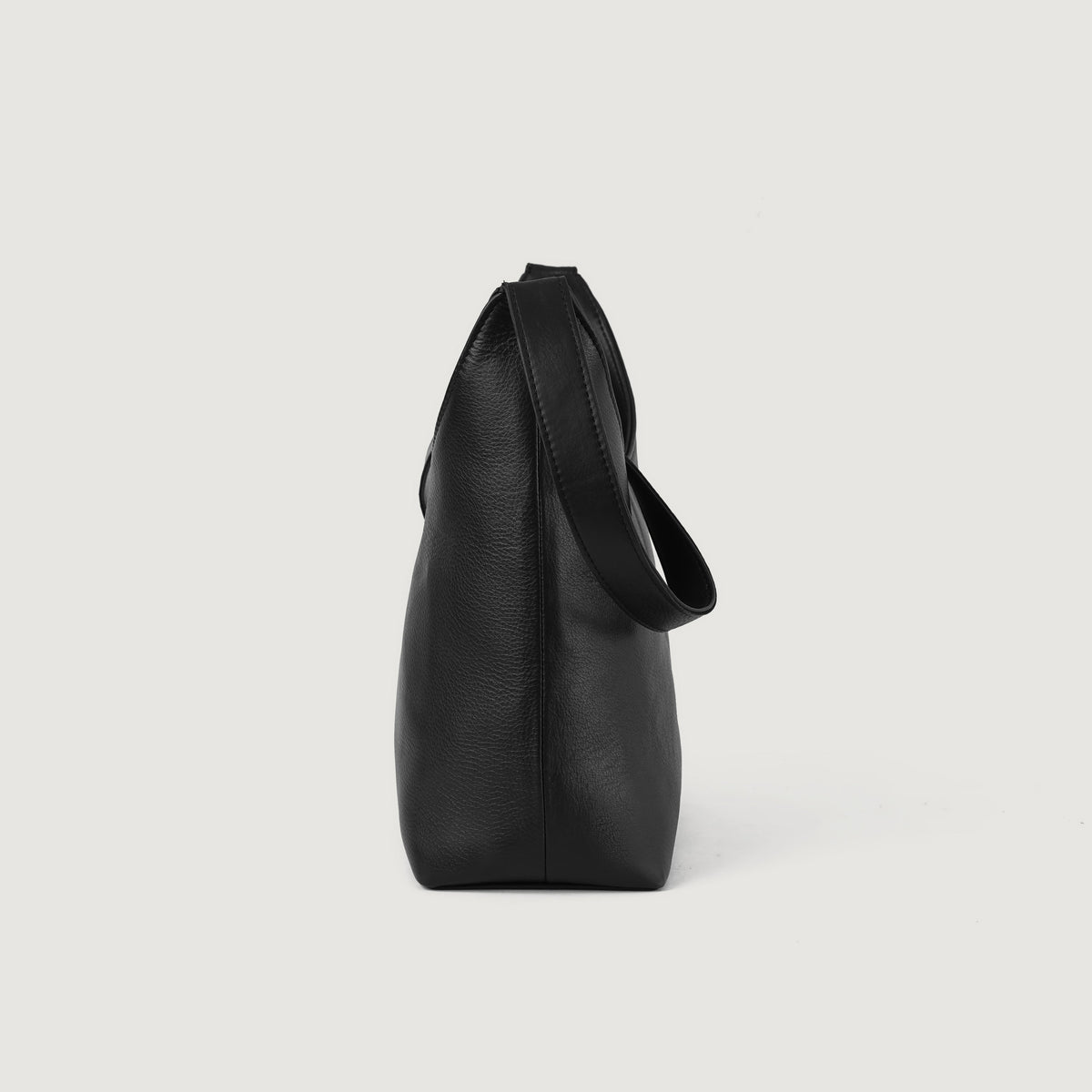 
The Stefani Leather Hobo Bag – alternate product view 4