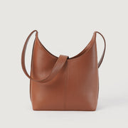 
The Stefani Brown Leather Hobo Bag For Women in Brown Full-Grain Leather - Vista frontale e silhouette sartoriale | Acquista online