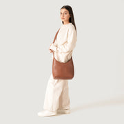 
Brown Full-Grain leather Goods - Vista posteriore con spalle definite e orlo pulito