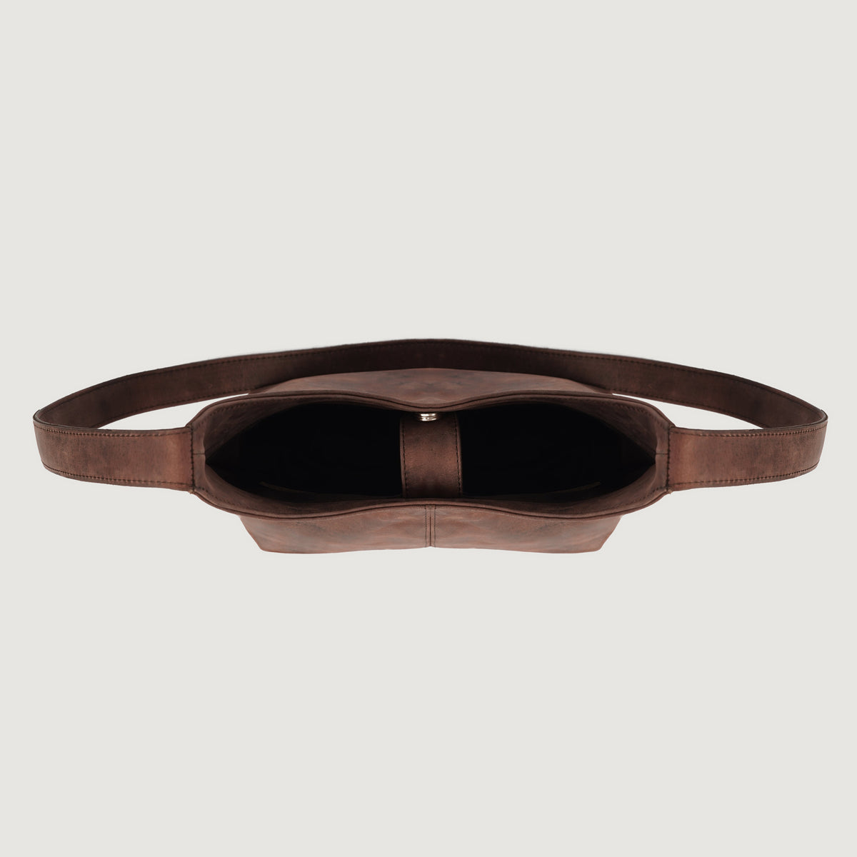 
The Stefani Leather Hobo Bag – alternate product view 6