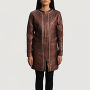 
Dettaglio ravvicinato of Classic Collar & Zipper Hardware on Trudy Lane Trapuntato Marrone Rossiccio Cappotto in Pelle da Donna