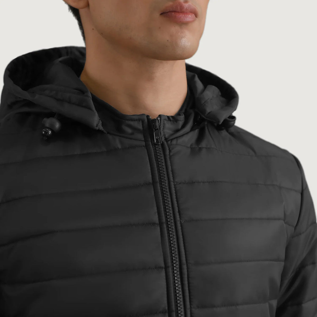 Vista interna Showing Quilted Viscose Lining &amp; Dual Inside Utility Storage Pockets