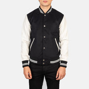Dettaglio ravvicinato of Varsity &amp; Snap Buttons Hardware on Men's Vaxton Nero &amp; Bianco Hybrid Varsity Giacca in Pelle da Uomo