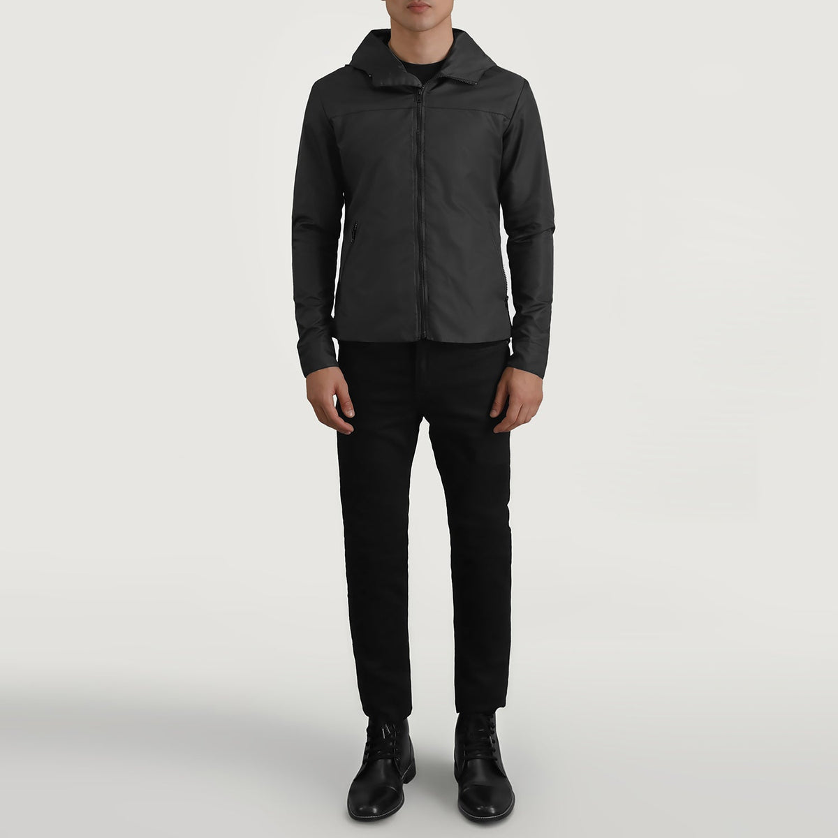 
Wesley Nero Hooded Windbreaker Giacca in Pelle da Uomo - Vista laterale che mostra il taglio ergonomico delle maniche