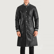 Dettaglio ravvicinato of Varsity collar &amp; Snap Button button Hardware on Wilde Nero Leather Varsity Cappotto in Pelle da Uomo