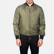Dettaglio ravvicinato of Varsity &amp; Zipper Hardware on Men's Zack Verde Bomber in Pelle da Uomo