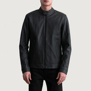 
Zen Matte Nero Giacca Biker in Pelle da Uomo - Vista laterale che mostra il taglio ergonomico delle maniche